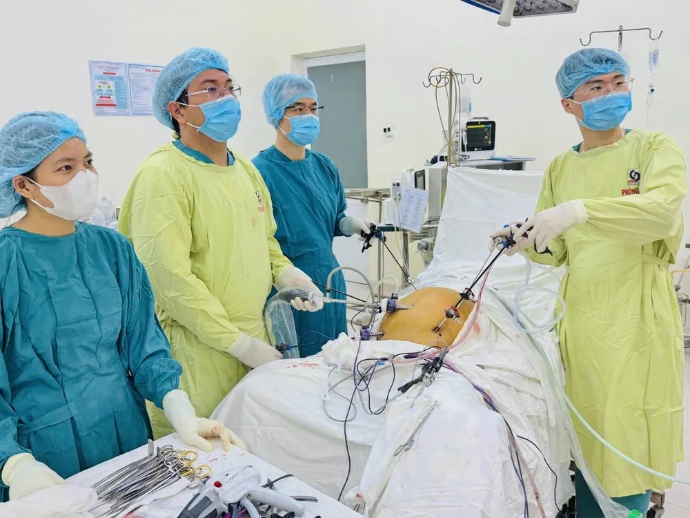 Một ca phẫu thuật tại Bệnh viện Nhân dân Gia Định cơ sở 2