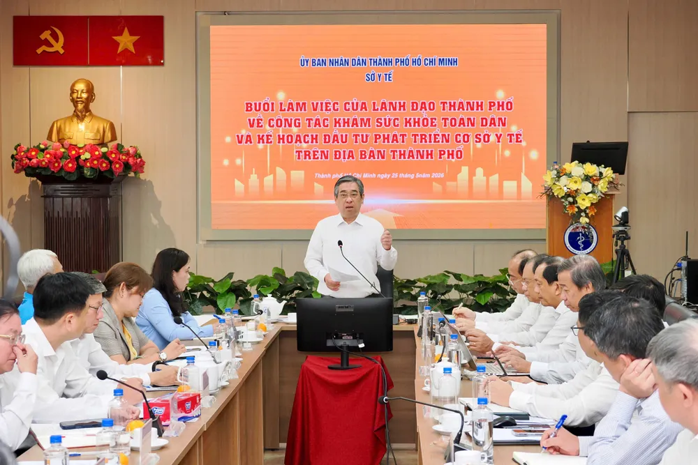 Đồng chí Nguyễn Phước Lộc phát biểu tại buổi làm việc. Ảnh: HOÀNG HÙNG