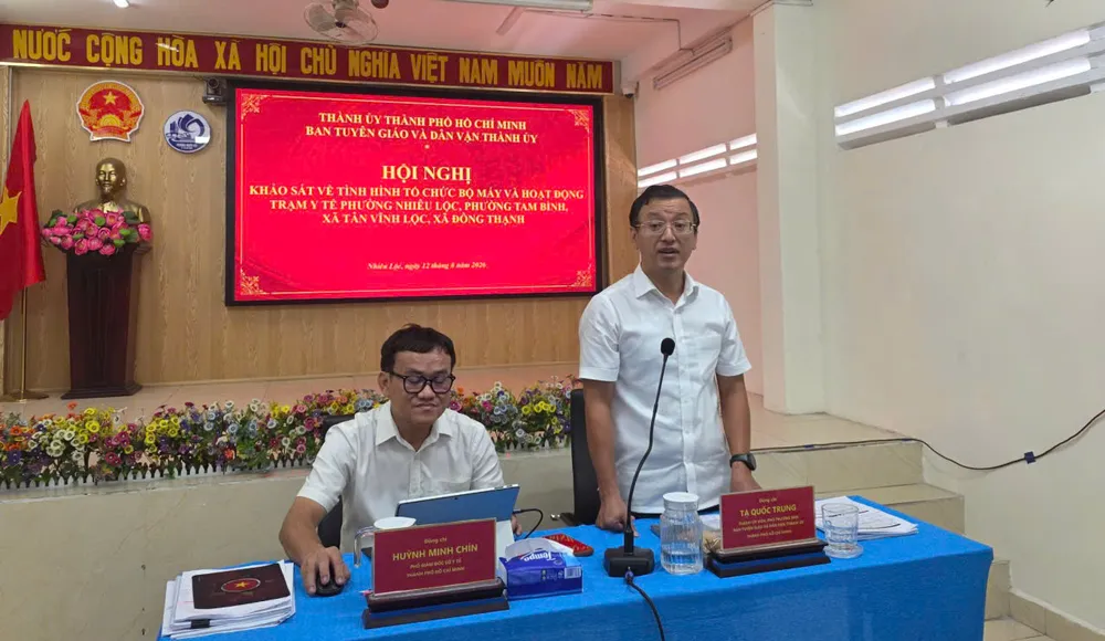 Đồng chí Tạ Quốc Trung, Phó Trưởng Ban Tuyên giáo và Dân vận Thành ủy TPHCM phát biểu tại buổi làm việc (Ảnh: THÀNH AN)