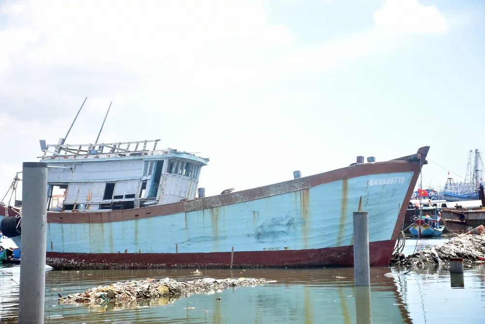 tàu cá VT nằm bờ 2.jpg
