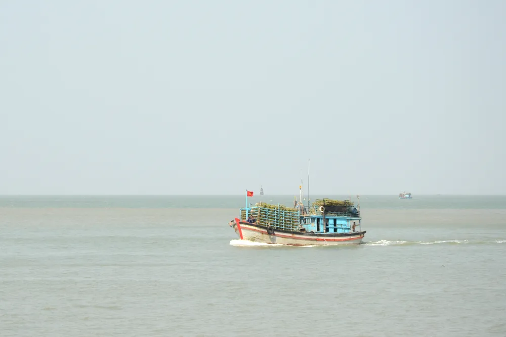 Tàu cá ngư dân TPHCM vươn khơi