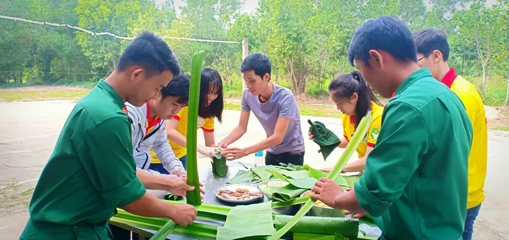 Thanh niên mang xuân yêu thương khắp mọi nơi ảnh 1