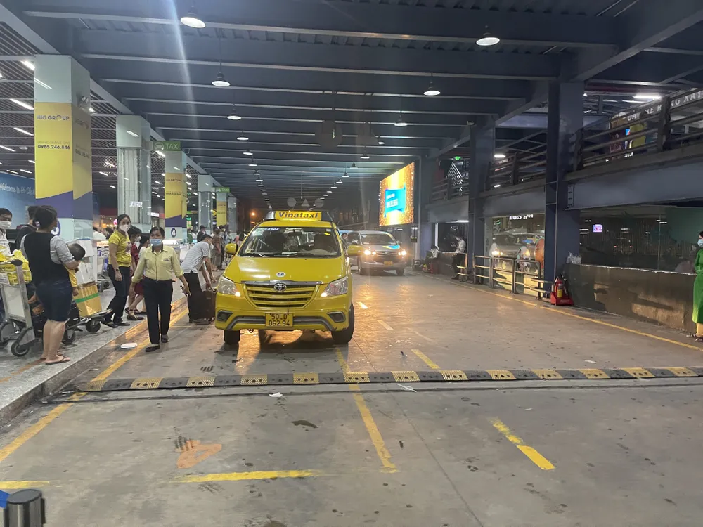 Đề xuất giải pháp giao thông cho sân bay Tân Sơn Nhất ảnh 1