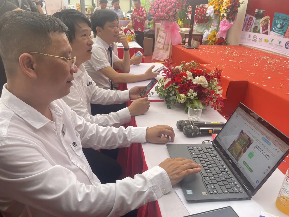 Trải nghiệm trang OCOP247 trên các thiết bị điện tử