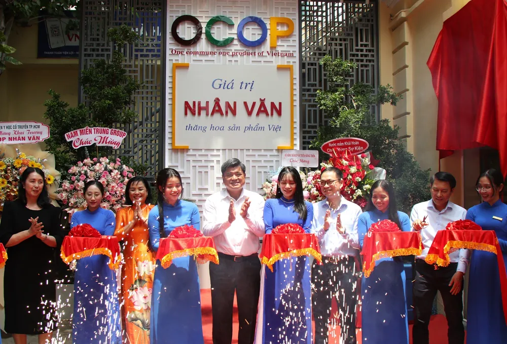 Lễ khánh thành Không gian OCOP Nhân văn