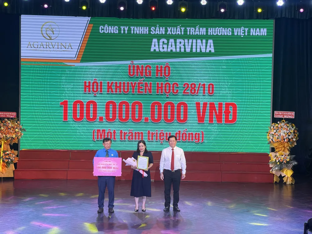 Nhiều nhà tài trợ cho quỹ học bổng