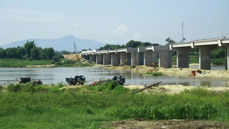 Một điểm khai thác cát tại xã Tịnh Hà, huyện Sơn Tịnh. Ảnh: Nguyễn Trang