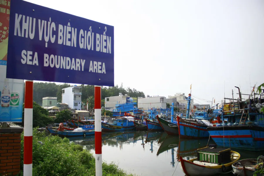 Quảng Ngãi: Cắm mốc khu vực biên giới biển ảnh 1