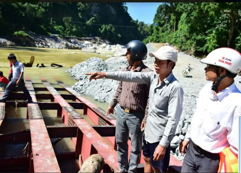 Một học sinh lớp 7 bị nước sông cuốn trôi ảnh 1