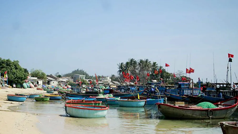 Ngư dân Quảng Ngãi xuất hành đầu năm với Lễ cầu mùa  ảnh 6