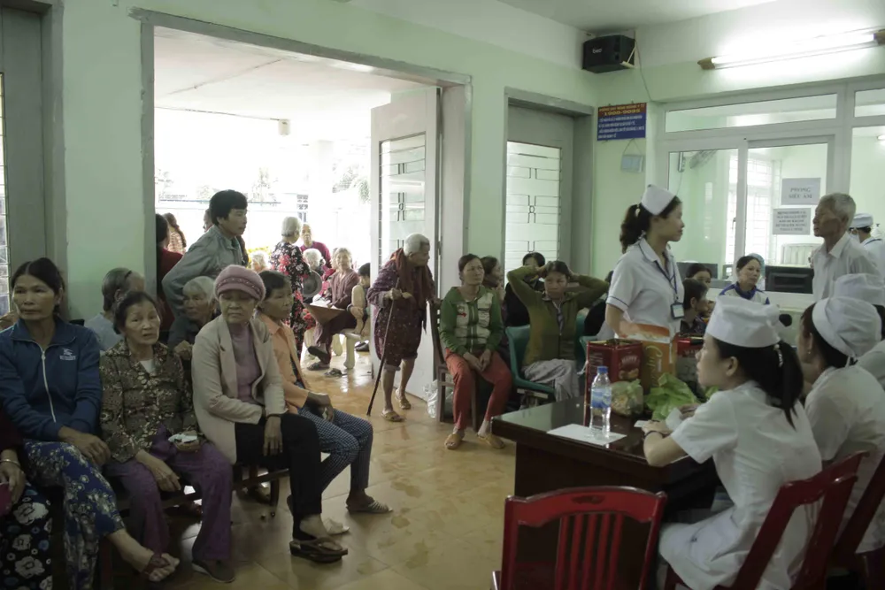 Khám sức khỏe miễn phí hơn 600 người dân vùng Sơn Mỹ ảnh 1