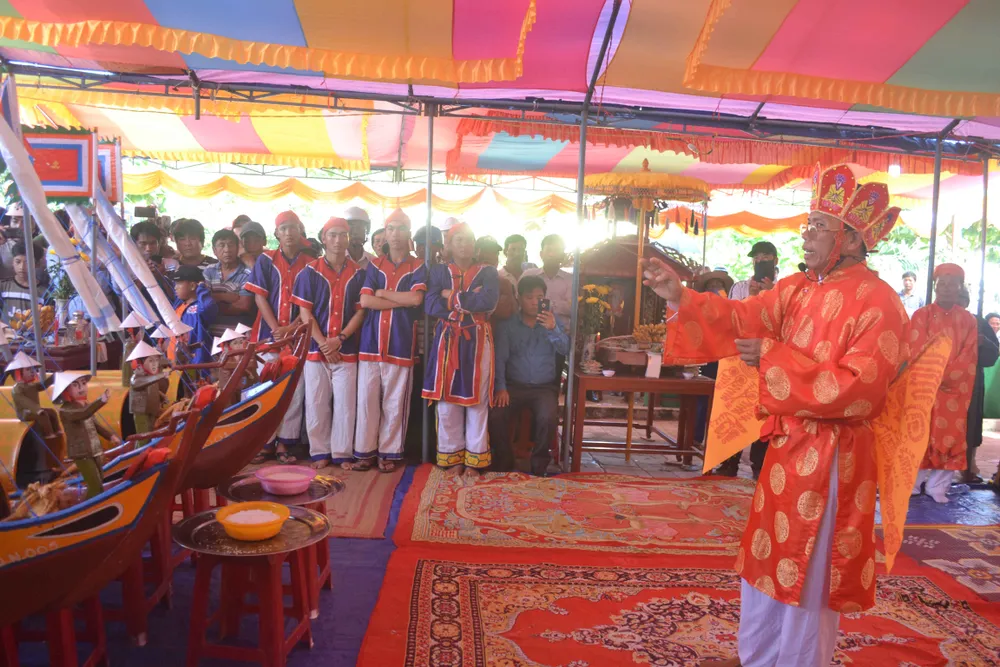 Lễ Khao lề thế lính Hoàng Sa tại đảo Lý Sơn ảnh 1