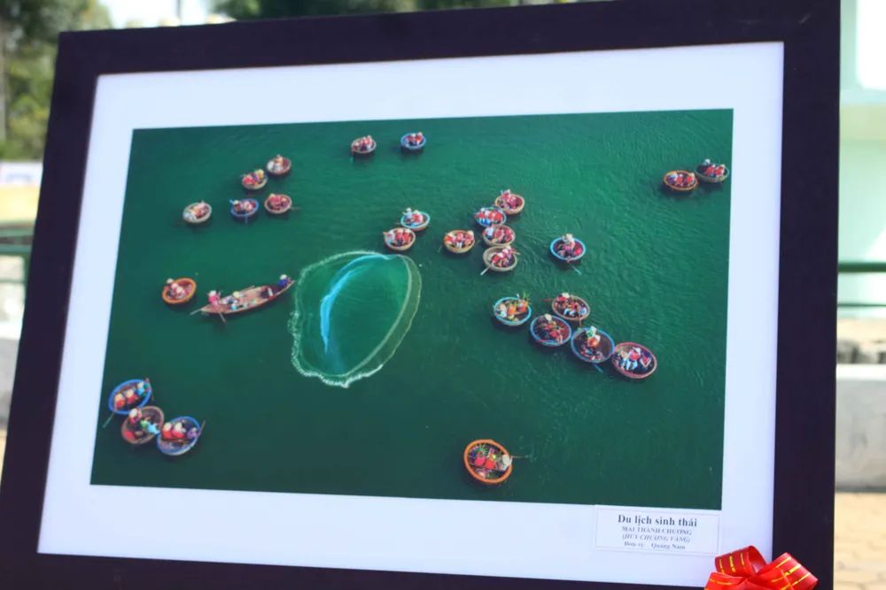 Khai mạc liên hoan ảnh nghệ thuật khu vực Nam Trung Bộ và Tây Nguyên lần thứ 23 ảnh 2