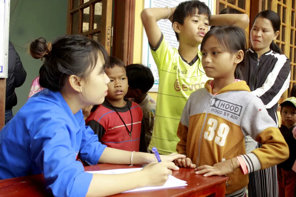 Quảng Ngãi: “Tình nguyện mùa đông” đến với người dân vùng cao ảnh 8