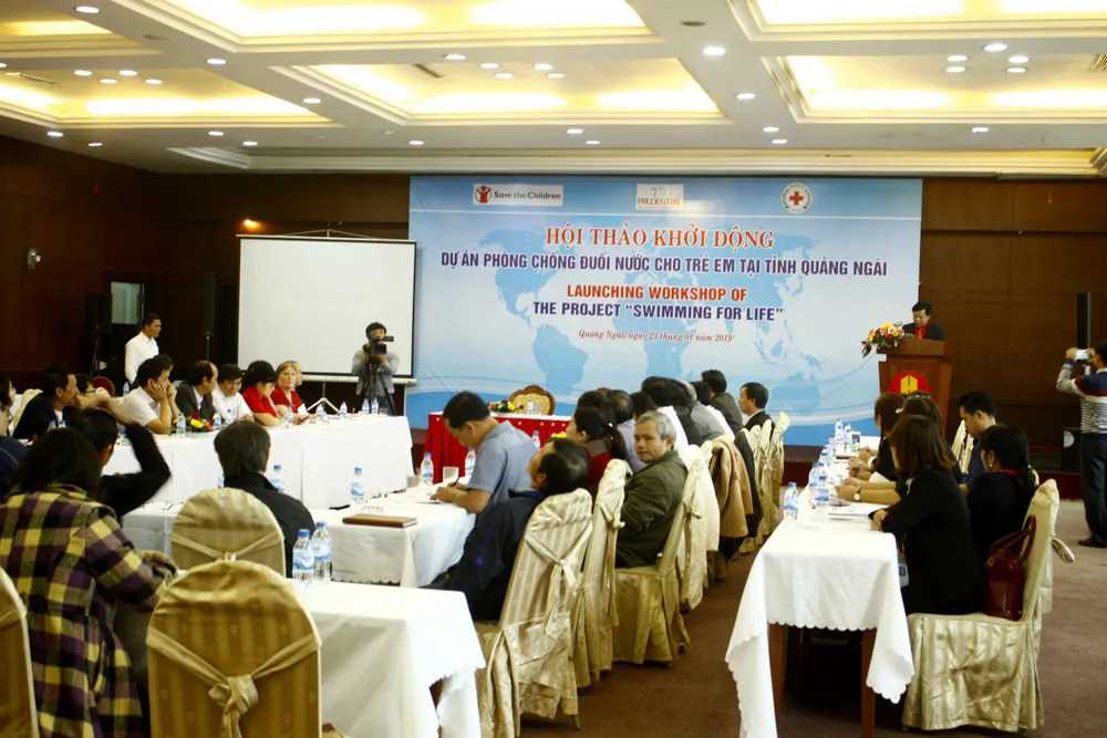 Khởi động dự án phòng chống đuối nước cho trẻ em tỉnh Quảng Ngãi ảnh 1