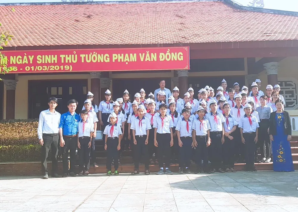 Quảng Ngãi kỷ niệm 113 năm ngày sinh cố Thủ tướng Phạm Văn Đồng ảnh 3