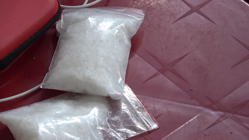 Bắt đối tượng vận chuyển ma túy tại Bến xe Quảng Ngãi ảnh 1