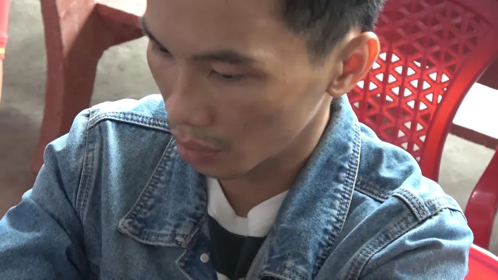 Bắt đối tượng vận chuyển ma túy tại Bến xe Quảng Ngãi ảnh 2