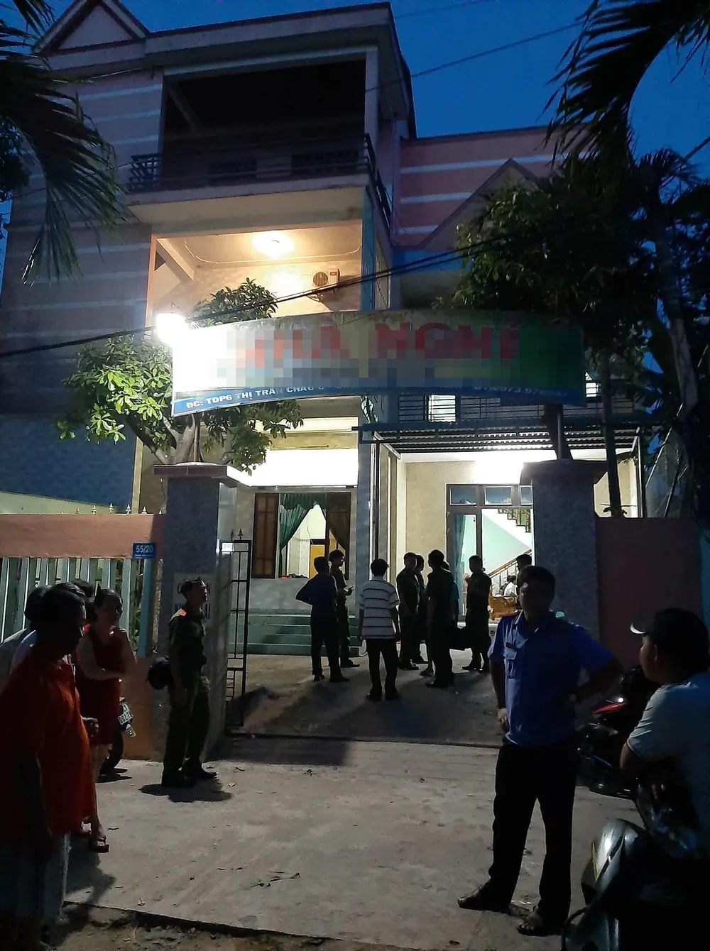 Đôi nam nữ uống thuốc trừ sâu tự tử trong nhà nghỉ ảnh 1