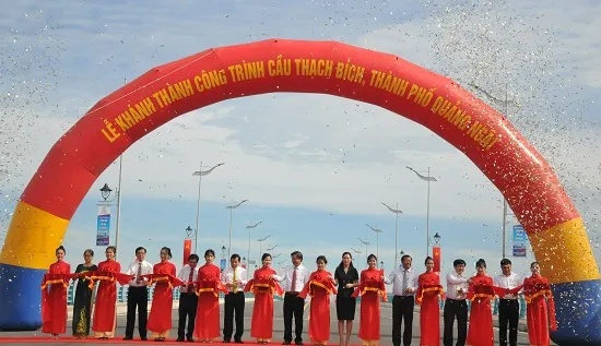 Khánh thành cầu Thạch Bích bắc qua sông Trà Khúc, Quảng Ngãi ảnh 1