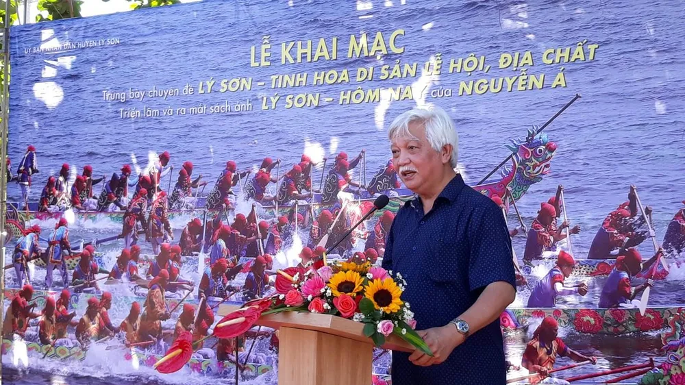 Nguyễn Á triển lãm ảnh và ra mắt sách ảnh Lý Sơn - Hôm nay ảnh 1