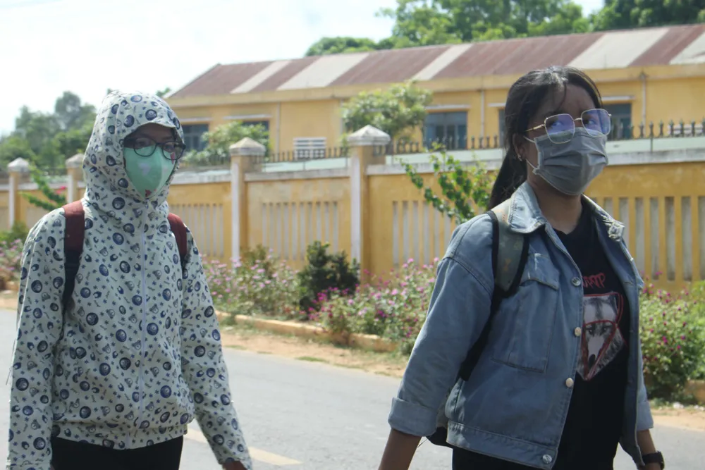 Kỳ thi THPT Quốc gia năm 2019: Thí sinh đến các điểm thi làm thủ tục dự thi ảnh 11