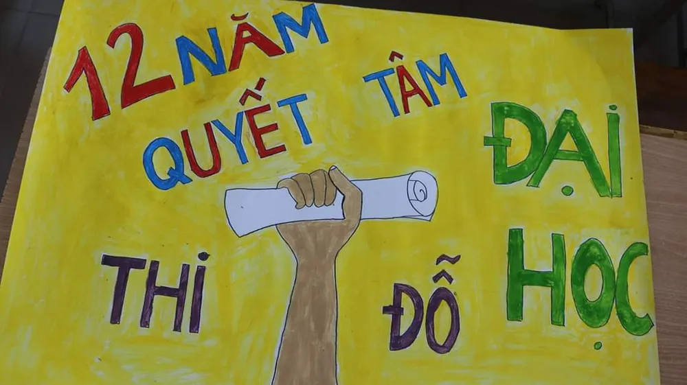 Vẽ hình HLV Park Hang-seo để cổ vũ thí sinh THPT Quốc gia năm 2019 ảnh 8