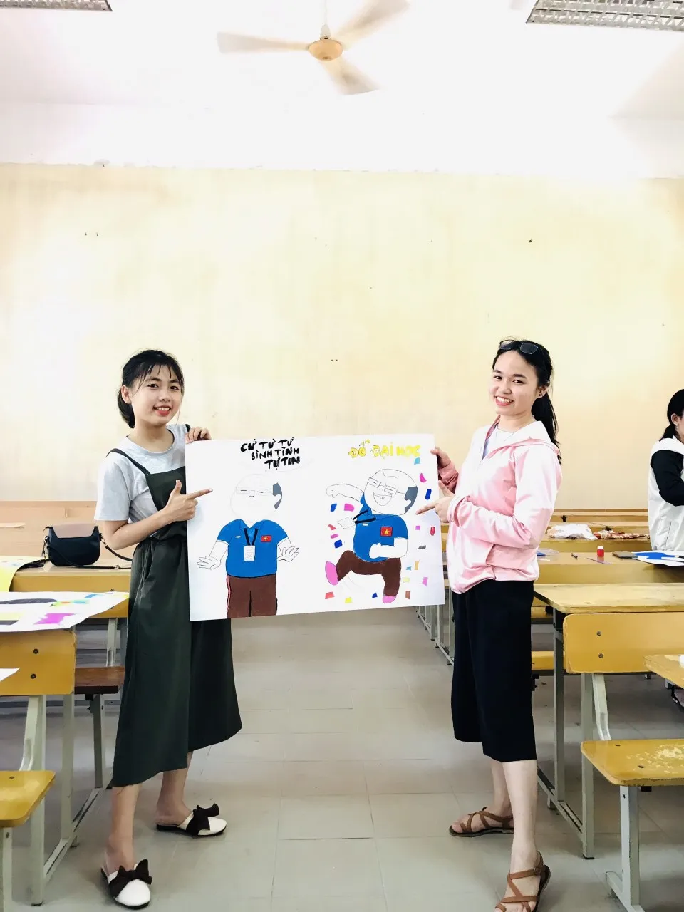 Vẽ hình HLV Park Hang-seo để cổ vũ thí sinh THPT Quốc gia năm 2019 ảnh 1