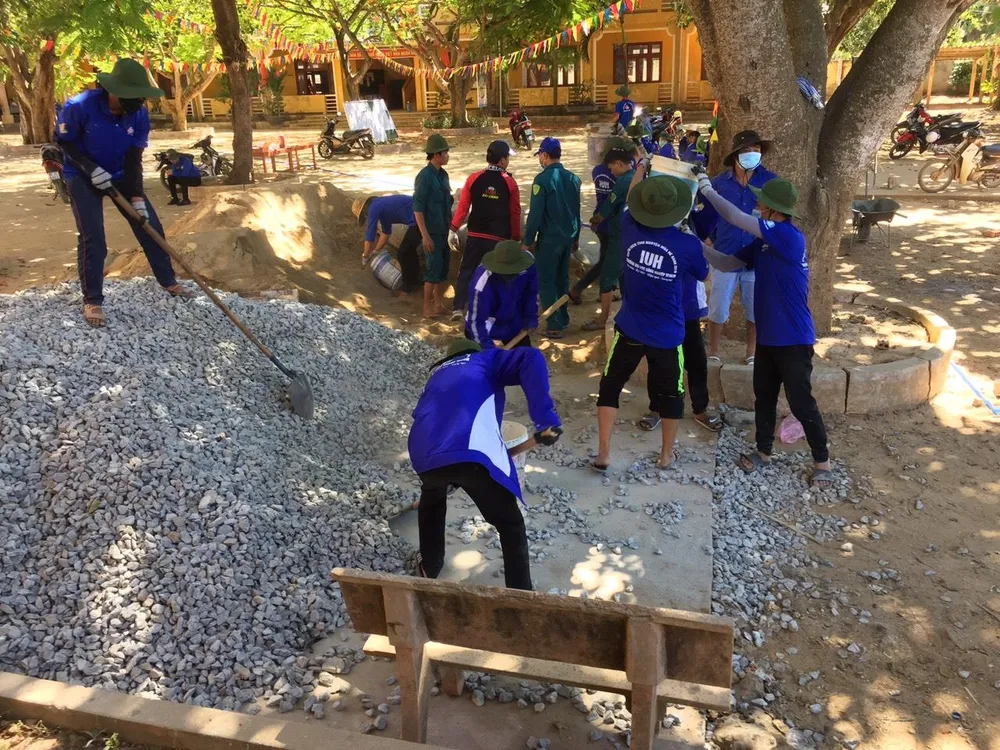 Đoàn khối các cơ quan Trung ương ra quân “Tuổi trẻ với biển đảo quê hương” ảnh 3