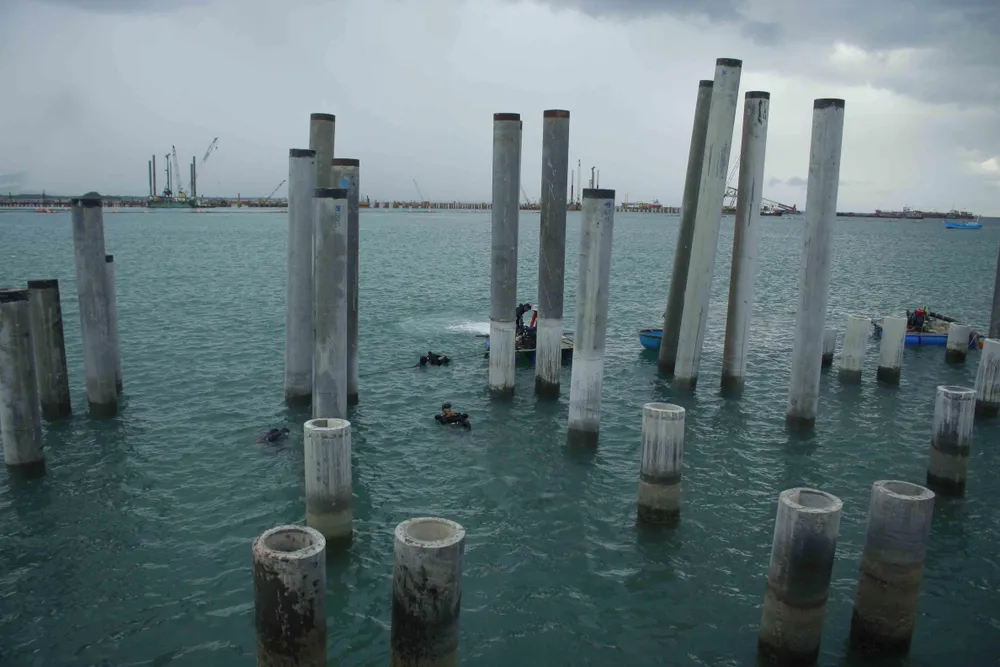 Chi 48 tỷ đồng để khai quật tàu cổ Dung Quất  ảnh 1