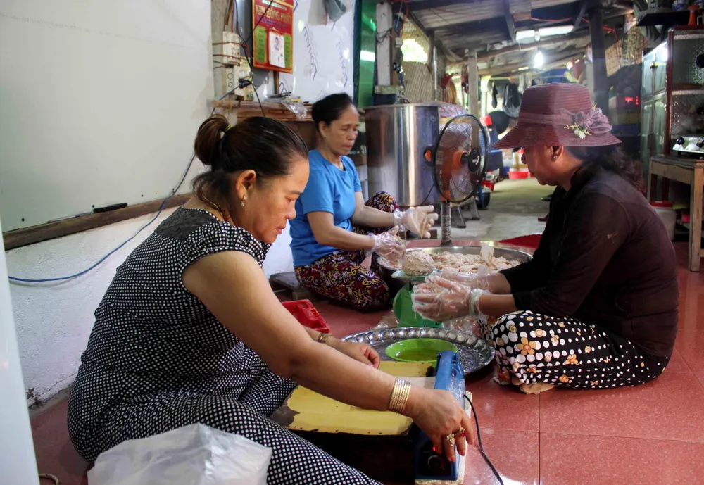 Quảng Ngãi: Làng làm chả cá đỏ củ từ Hoàng Sa ảnh 5