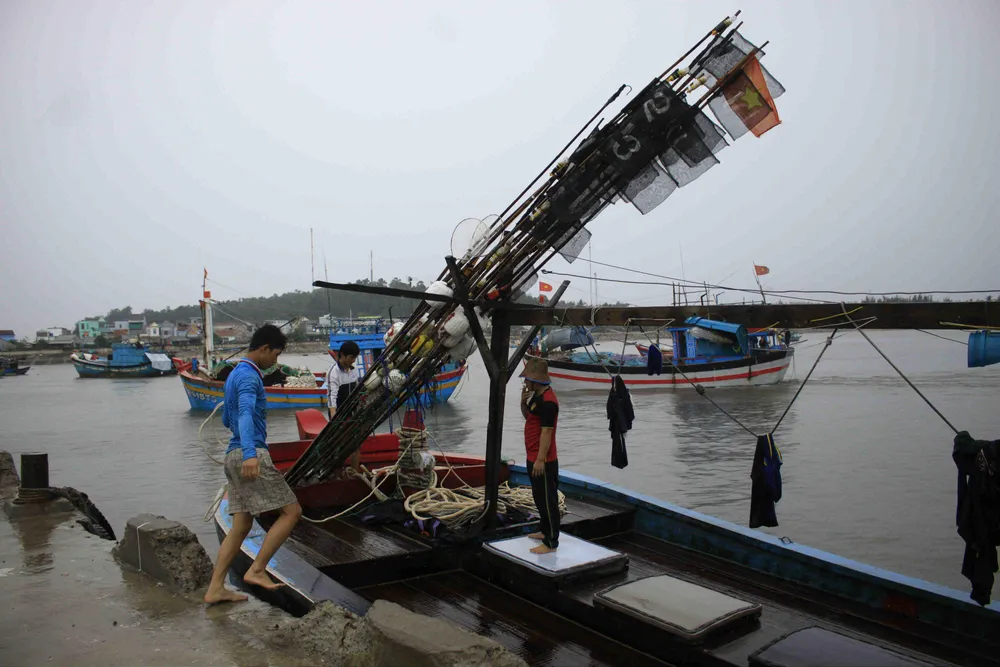 Các tỉnh miền Trung nỗ lực ứng phó bão số 4  ảnh 1