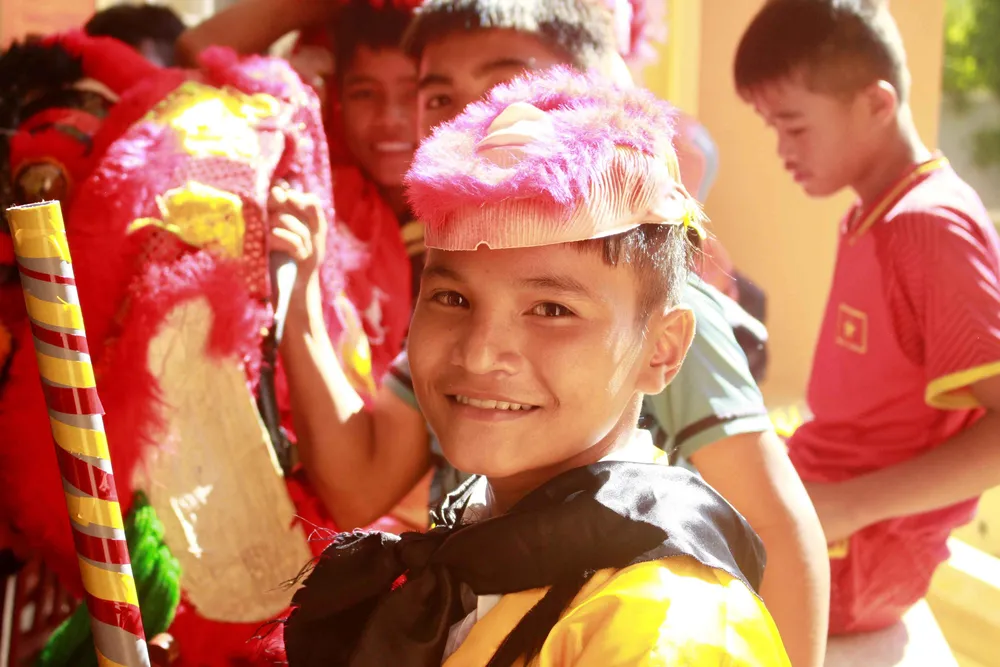 Mang trung thu đến với trẻ em vùng núi Sơn Tây ảnh 6