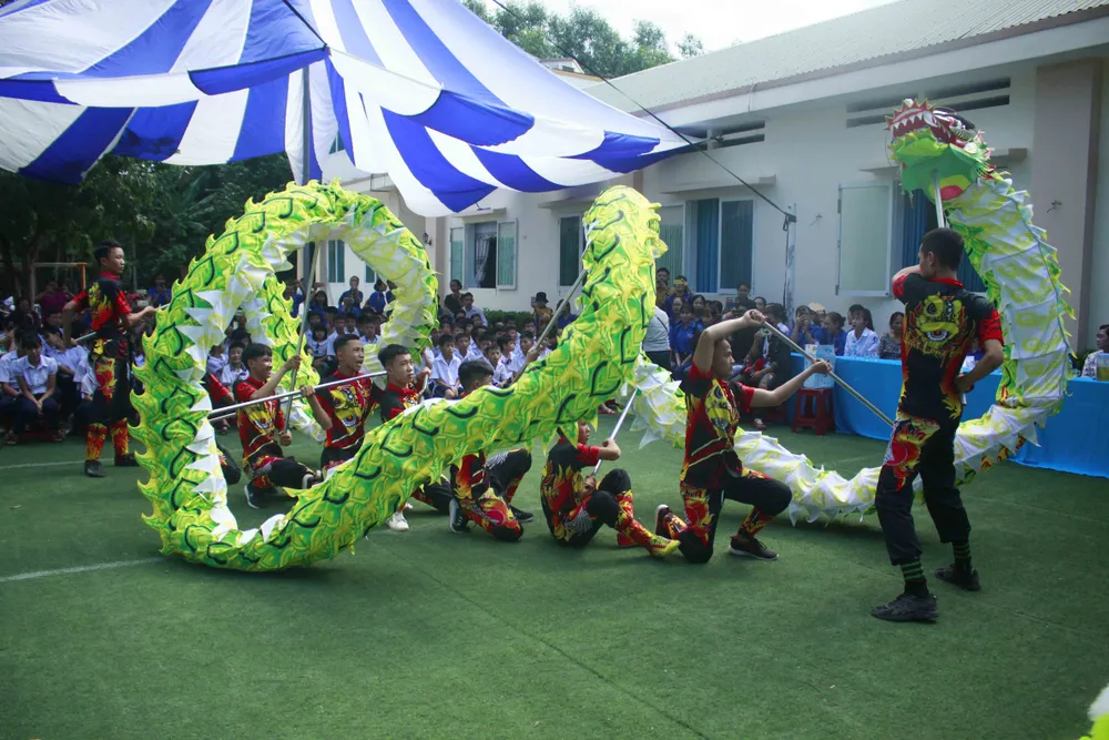 Tết Trung thu ở Trung tâm Nuôi dạy trẻ khuyết tật Võ Hồng Sơn ảnh 2