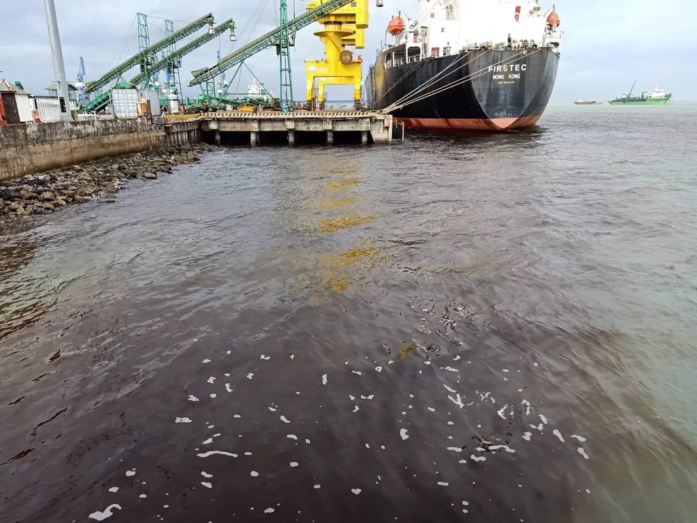 Xả chất thải chưa đạt quy chuẩn ra môi trường bị xử phạt 75 triệu đồng ảnh 1