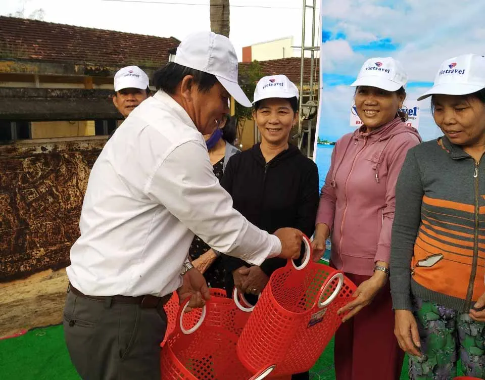 Phát động “Tử tế với sông Trà Bồng” ảnh 3
