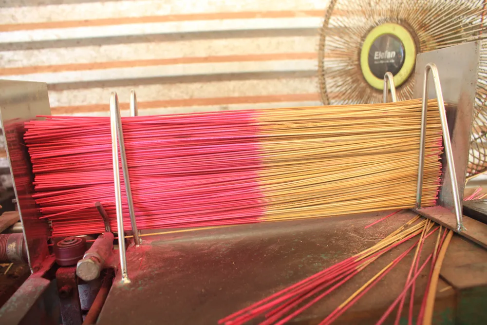 Nghề làm nhang ở phố xưa Thu Xà ảnh 6