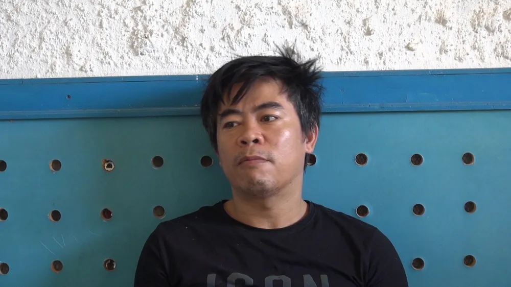 Truy quét ổ ma túy, một cảnh sát bị chém thương tích ảnh 2