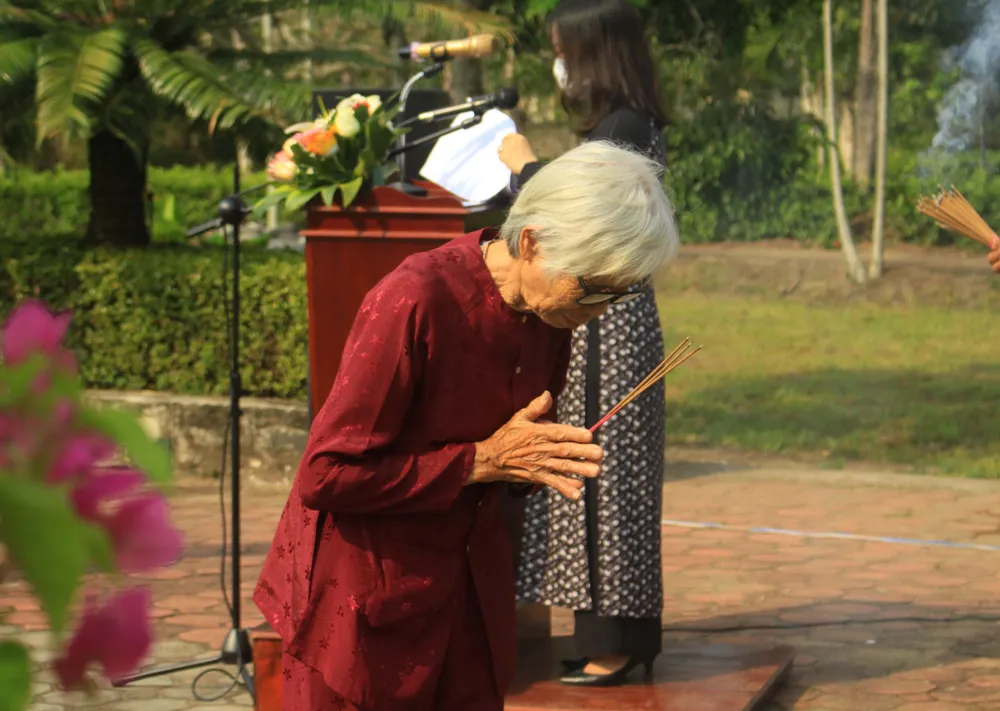 Tưởng niệm 52 năm ngày thảm sát Sơn Mỹ ảnh 4