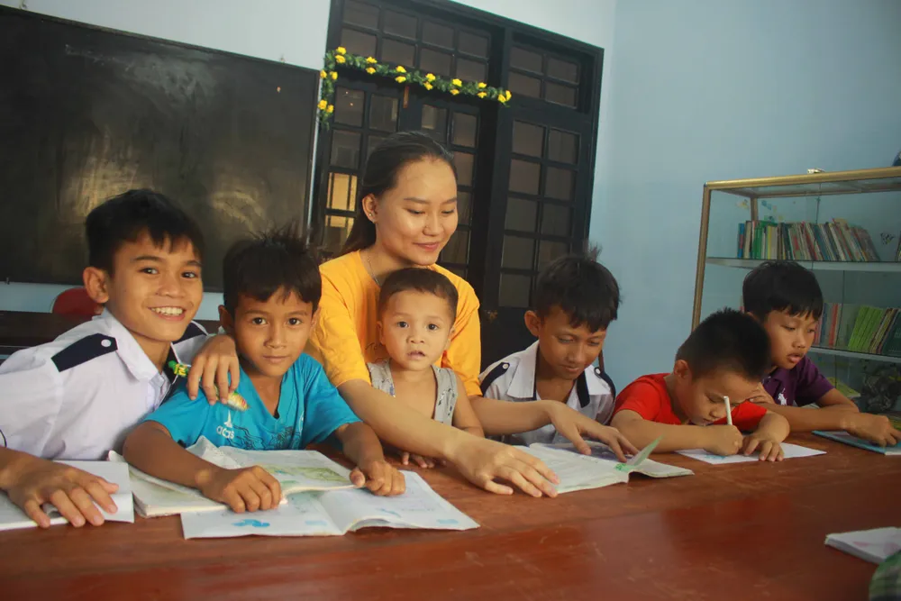 Quảng Ngãi: Đưa trẻ em mồ côi vùng núi về với ngôi nhà ấm áp ảnh 2