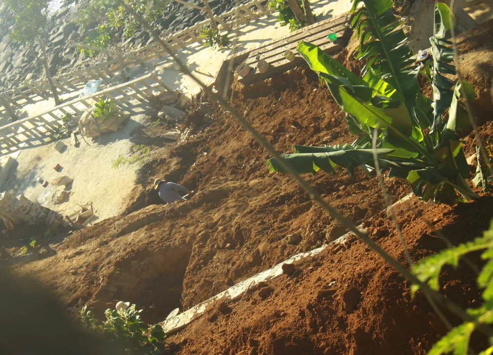 Quảng Ngãi: Người dân xâm lấn trái phép di tích danh thắng Ba Làng An ảnh 4