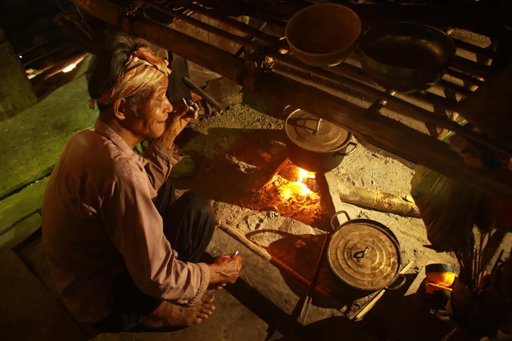 Chuyện người đàn ông hơn 45 năm sống biệt lập giữa núi rừng  ảnh 11