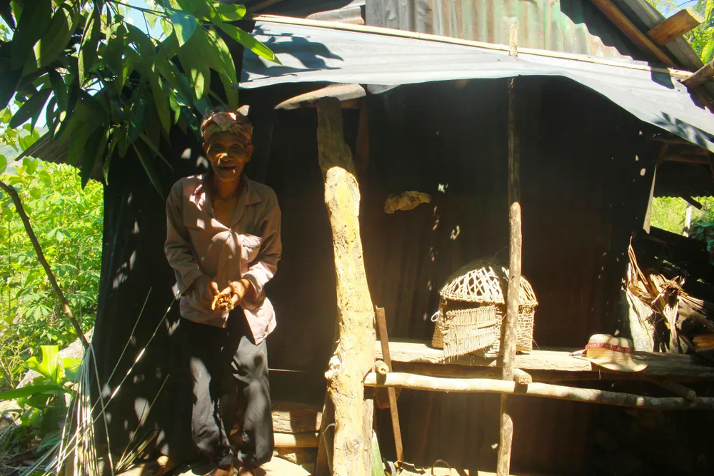 Chuyện người đàn ông hơn 45 năm sống biệt lập giữa núi rừng  ảnh 2