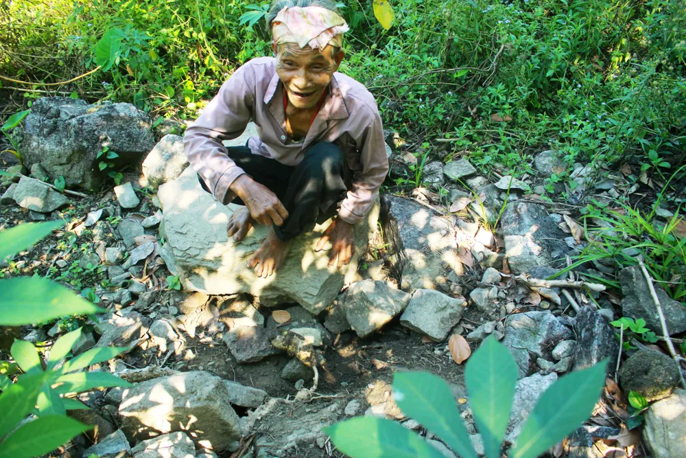 Chuyện người đàn ông hơn 45 năm sống biệt lập giữa núi rừng  ảnh 7