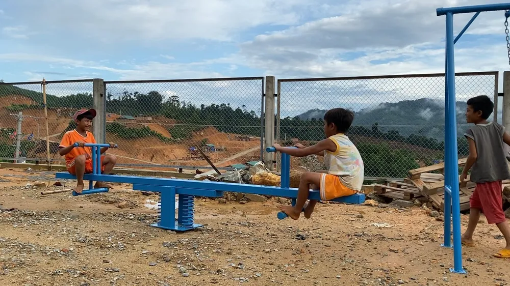 Sức trẻ làng thanh niên lập nghiệp Sơn Bua ảnh 11