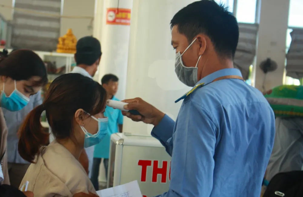 Tăng chuyến tàu đưa hơn 2.000 khách rời đảo Lý Sơn, Quảng Ngãi ảnh 5