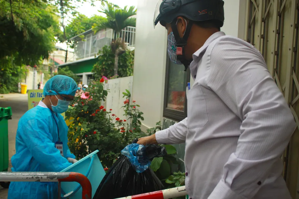 Cận cảnh cách ly tổ 9, phường Quảng Phú (Quảng Ngãi) hơn 160 nhân khẩu vì liên quan đến ca bệnh 419 ảnh 7