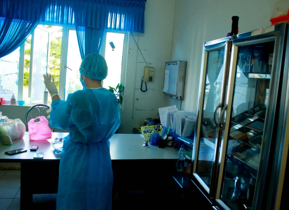 Cận cảnh Bệnh viện dã chiến ở Quảng Ngãi ảnh 9