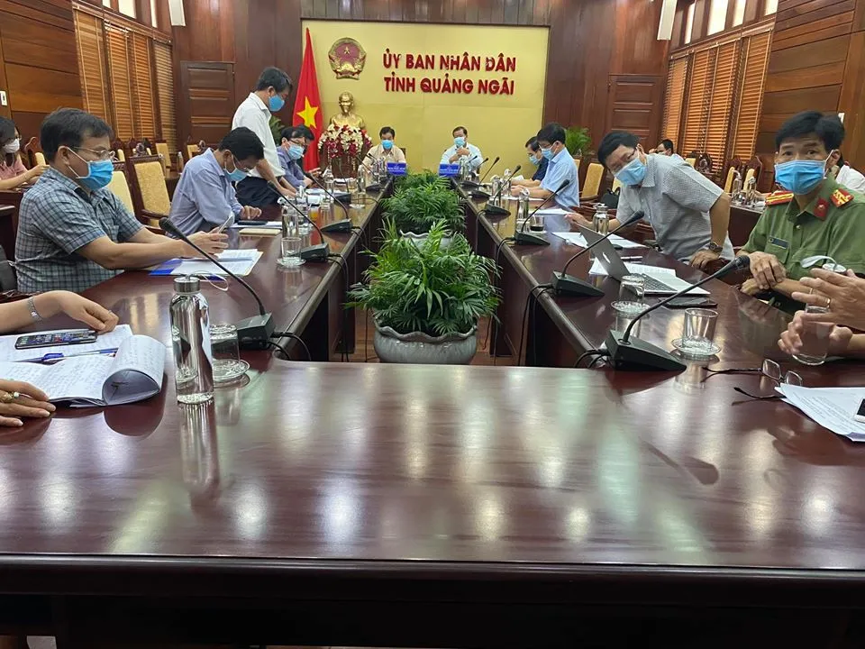 Quảng Nam đề nghị giảm tối đa hoặc tạm dừng hoạt động vận chuyển hành khách đi và đến sân bay Chu Lai ảnh 2