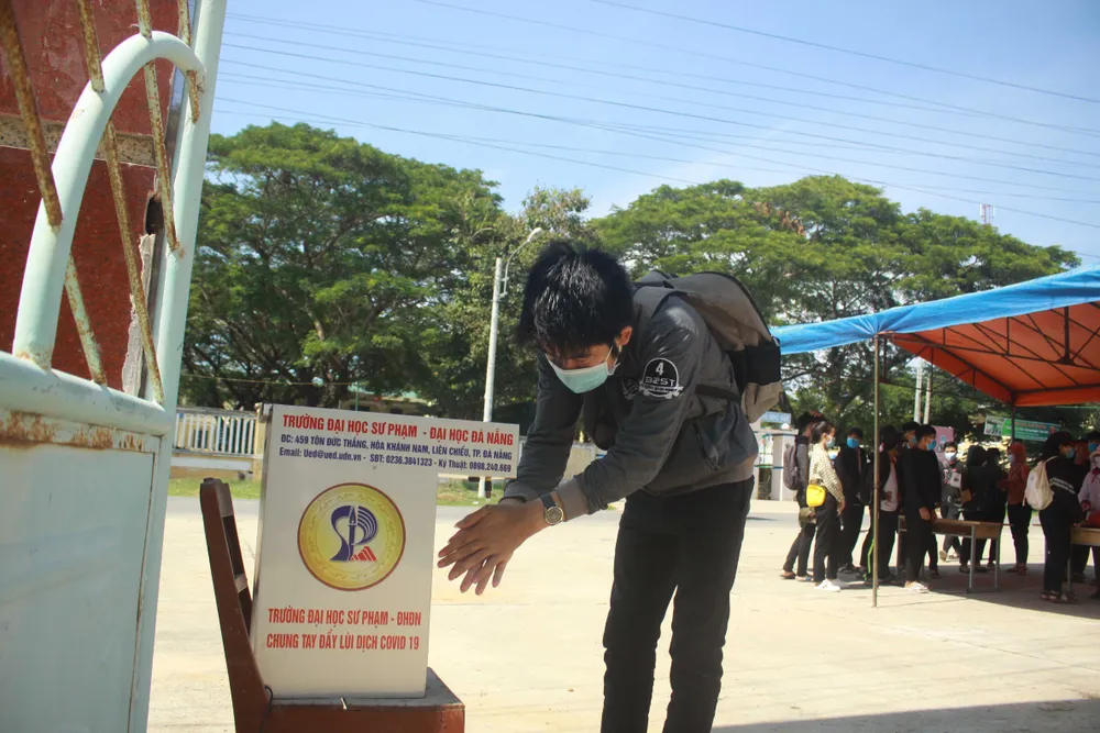 Quảng Ngãi: Hơn 390 thí sinh tham dự kỳ thi tốt nghiệp THPT đợt 2  ảnh 4